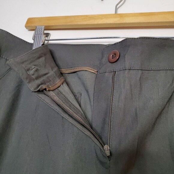 Color Swatch Womens Gray Flared Dress Pants 2X Mid-Rise With Extra Button - Picture 5 of 6